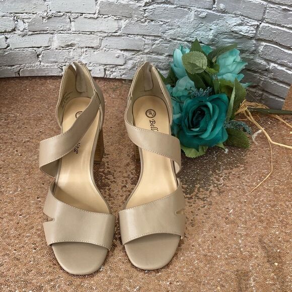 Bella Vita Korrine Women's Block Heel Sandals  9.5 - Picture 2 of 5